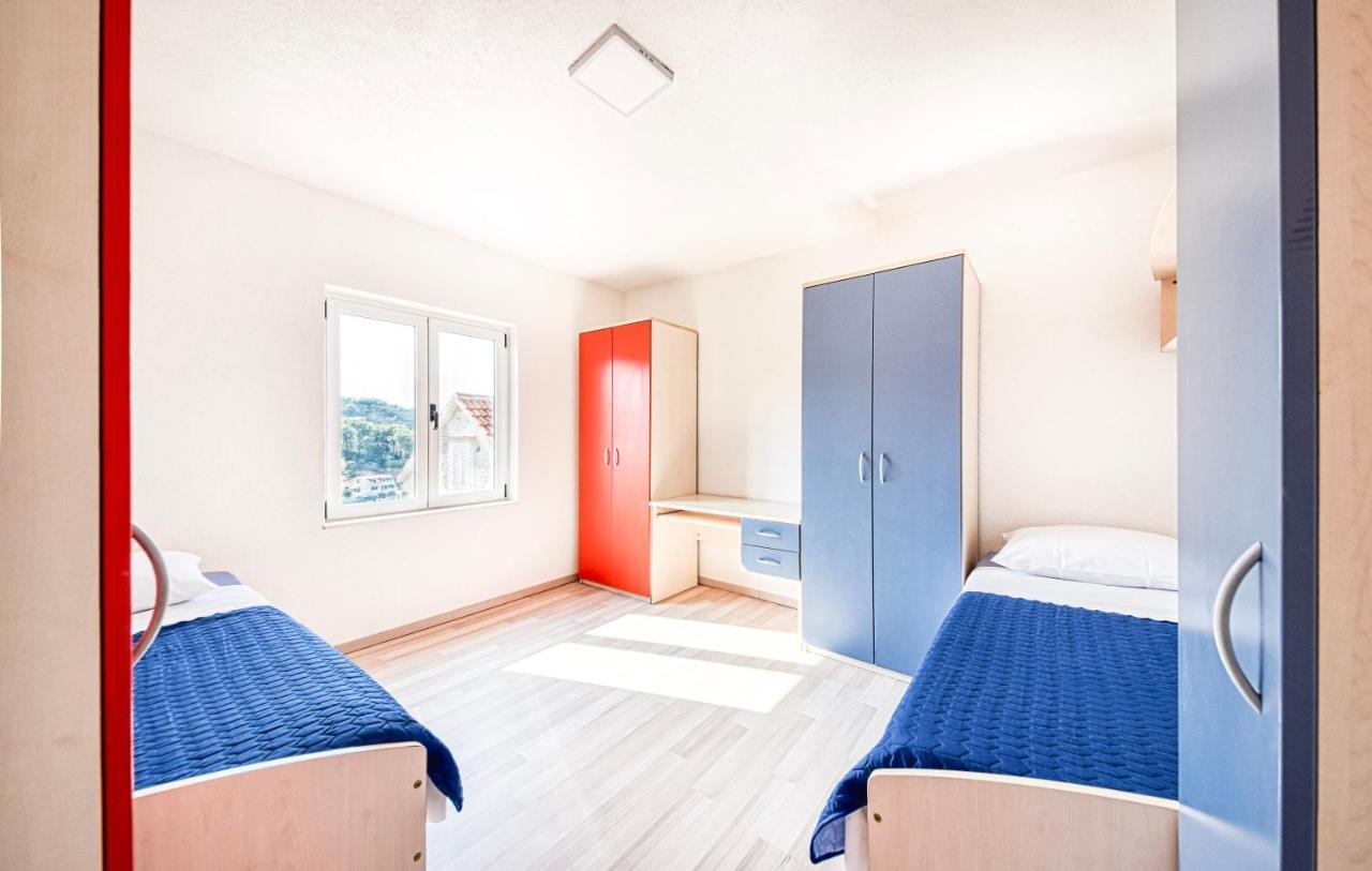 Apartman Andrej Povlja  Esterno foto